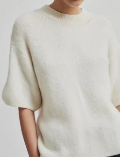 second female Wanda O-Neck Strik - sugar Clearance